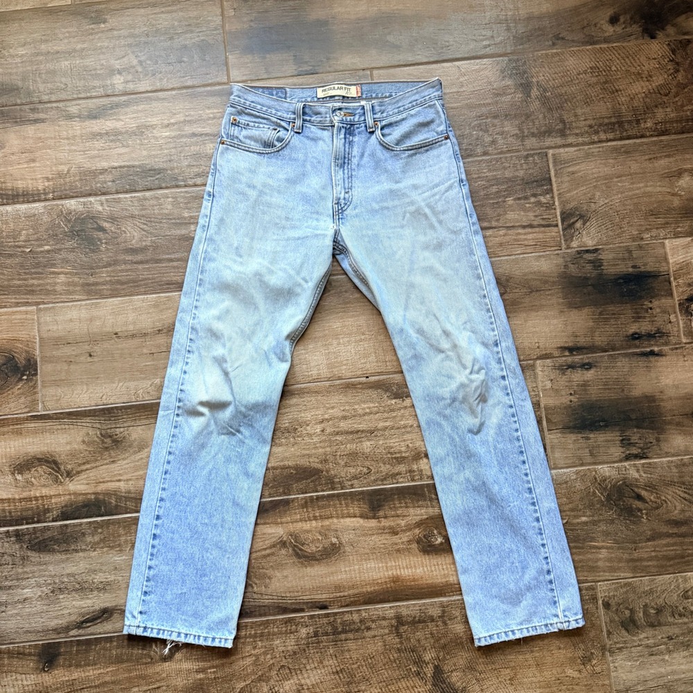 Levi's Men VTG 505 Distressed Regular Fit Straight Denim Jean,Light Wash,32 x 32